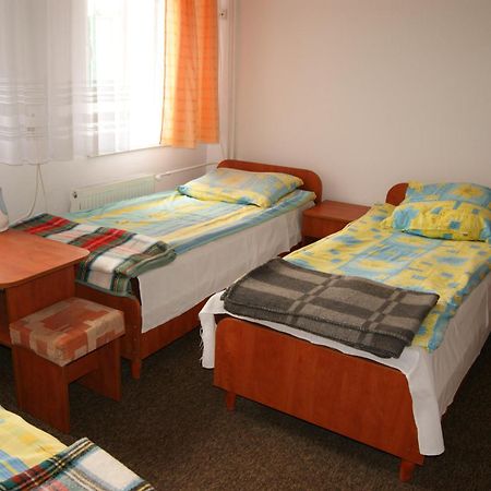 Hotel Owr Piramida 2 à Darłówko Extérieur photo